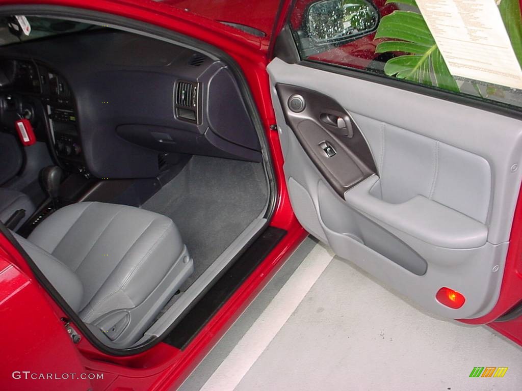 2005 Elantra GT Hatchback - Electric Red Metallic / Gray photo #12