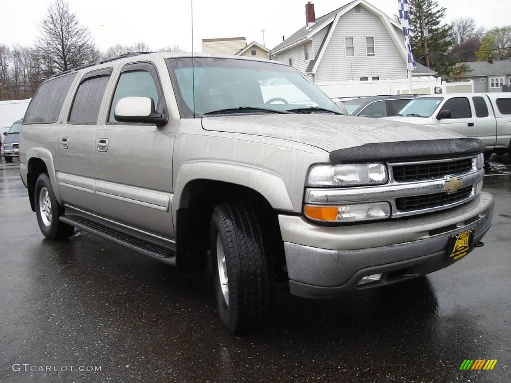 2002 Suburban 1500 LT 4x4 - Light Pewter Metallic / Graphite/Medium Gray photo #7