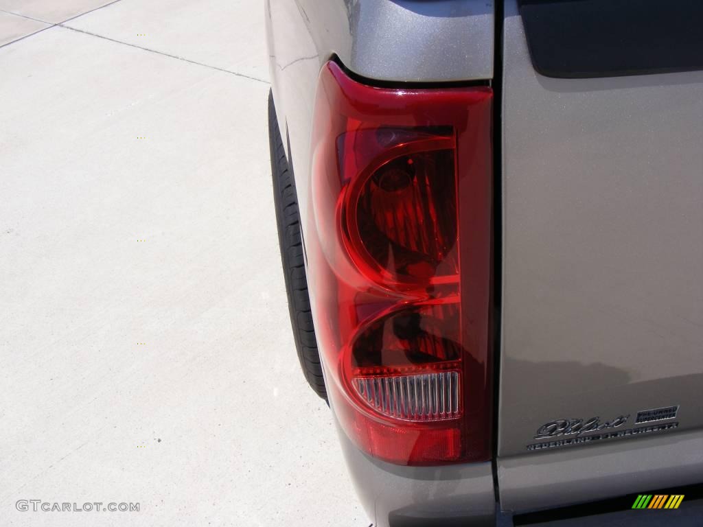 2003 Silverado 1500 LS Extended Cab - Light Pewter Metallic / Dark Charcoal photo #9