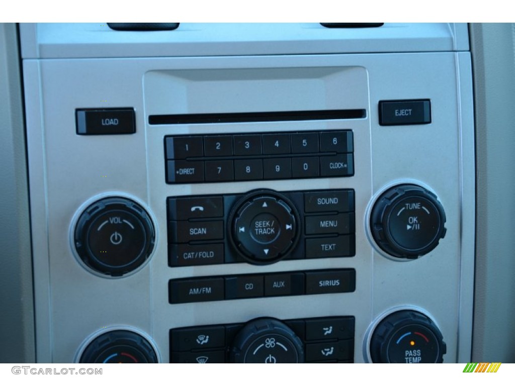 2010 Mercury Mariner V6 Premier Controls Photo #76832796