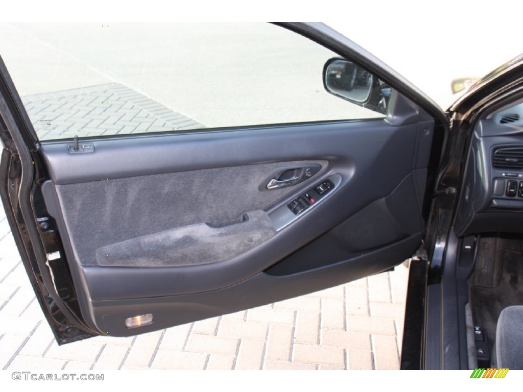 2002 Honda Accord EX Coupe Charcoal Door Panel Photo #76833390