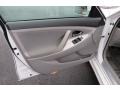 Super White - Camry SE Photo No. 10