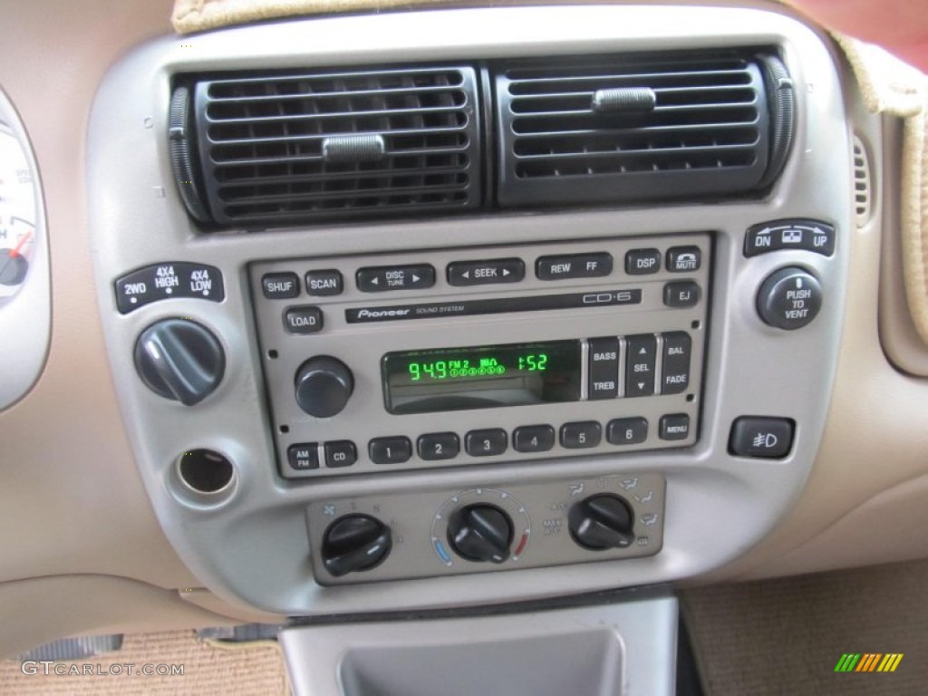 2002 Ford Explorer Sport Trac 4x4 Controls Photo #76834699