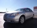 Titanium Metallic - Camry XLE Photo No. 4