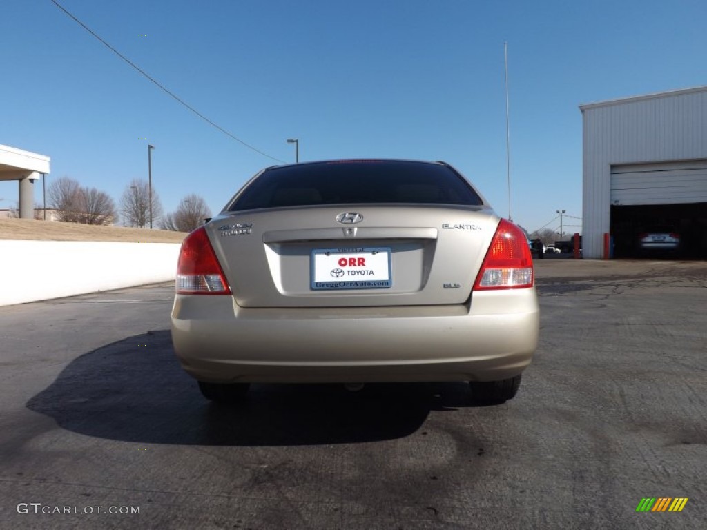 2002 Elantra GLS Sedan - Champagne Beige / Beige photo #7