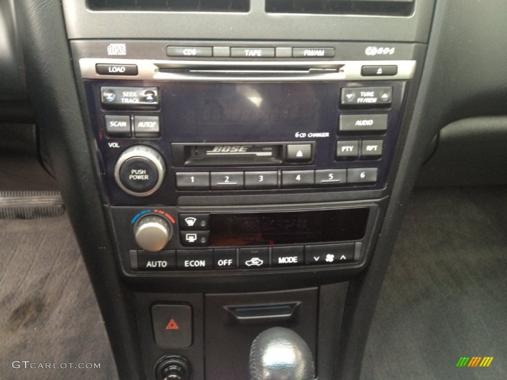 2002 Infiniti I 35 Controls Photo #76835853