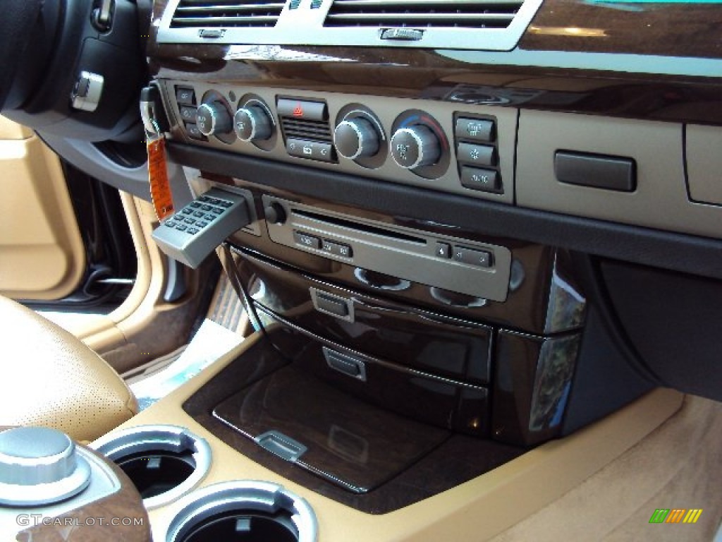 2008 BMW 7 Series 750Li Sedan Controls Photo #76836536