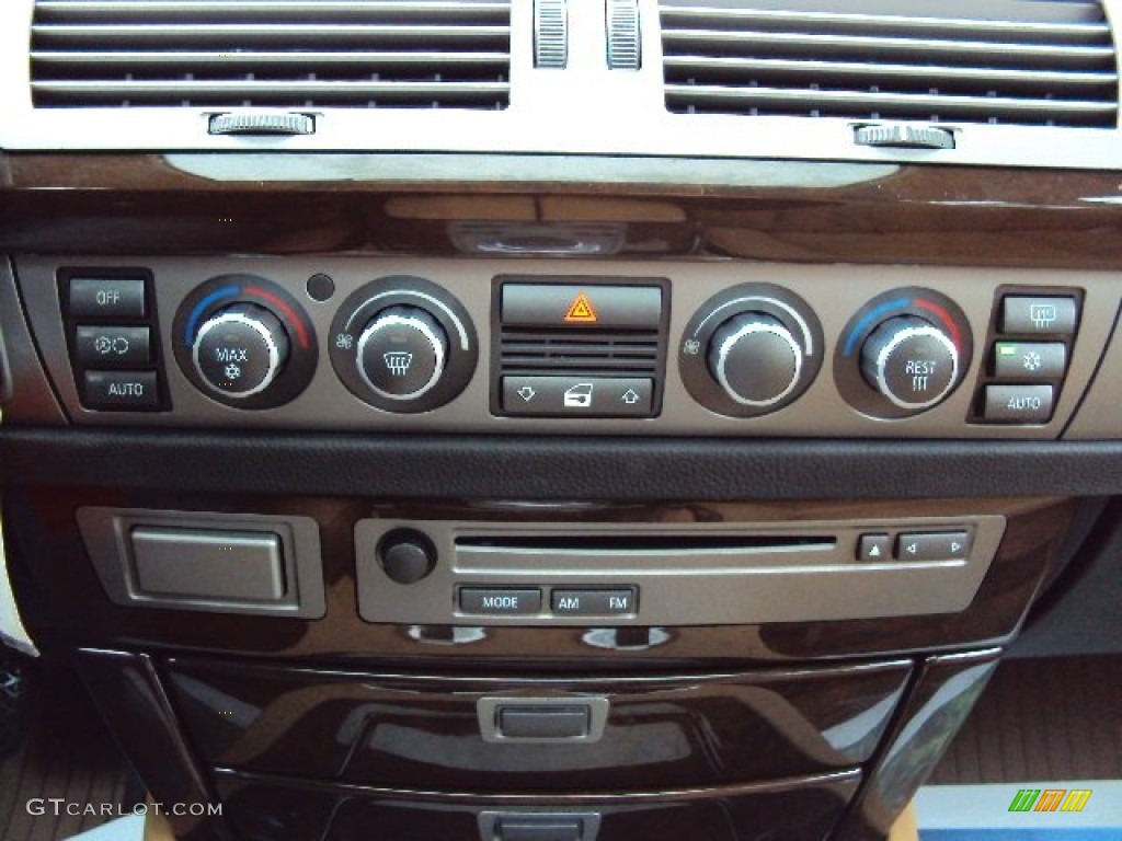 2008 BMW 7 Series 750Li Sedan Controls Photo #76836675