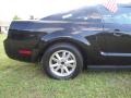 Black - Mustang V6 Coupe Photo No. 33