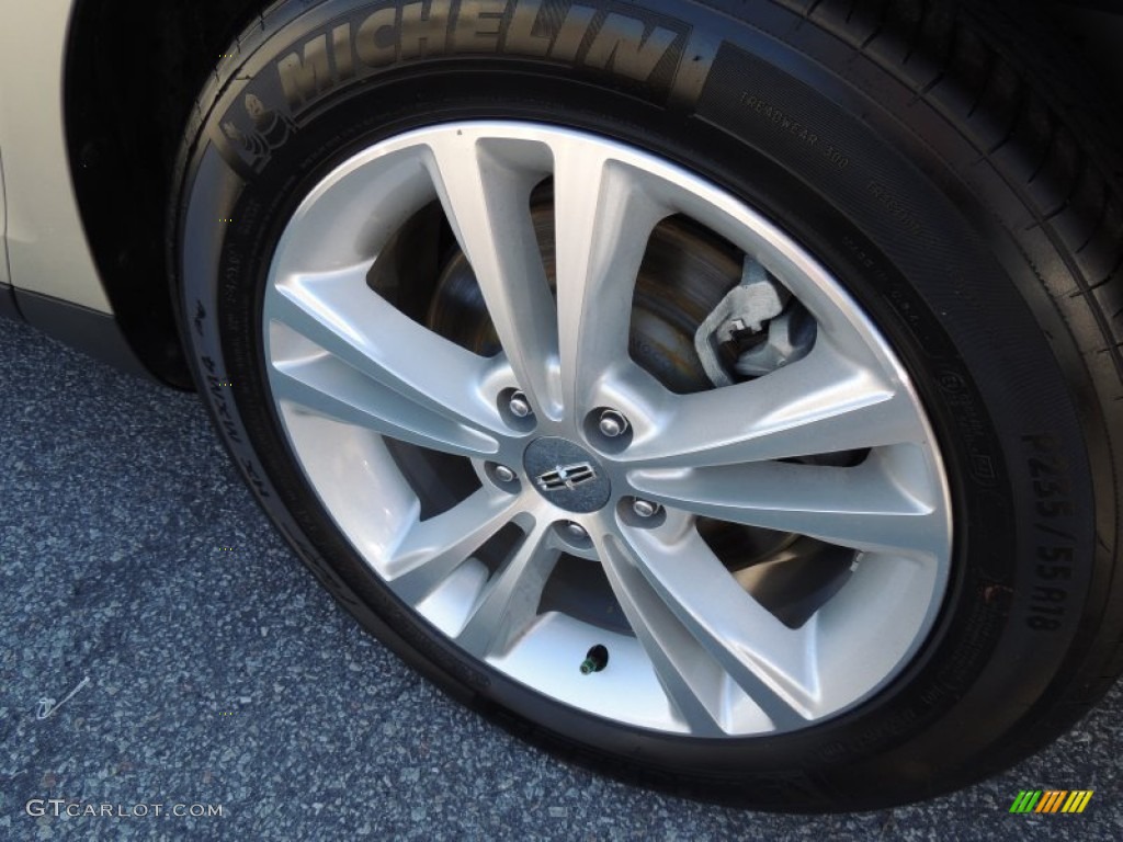 2011 Lincoln MKS FWD Wheel Photo #76841565