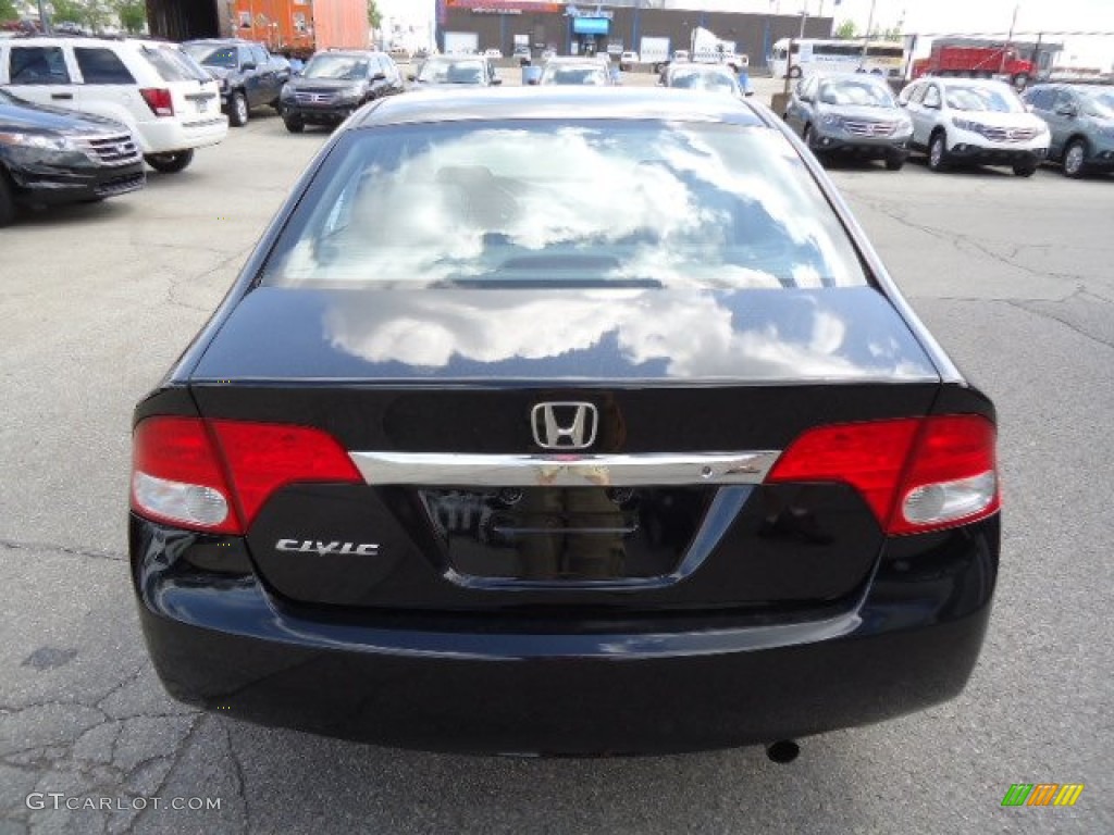 2010 Civic LX Sedan - Crystal Black Pearl / Gray photo #4