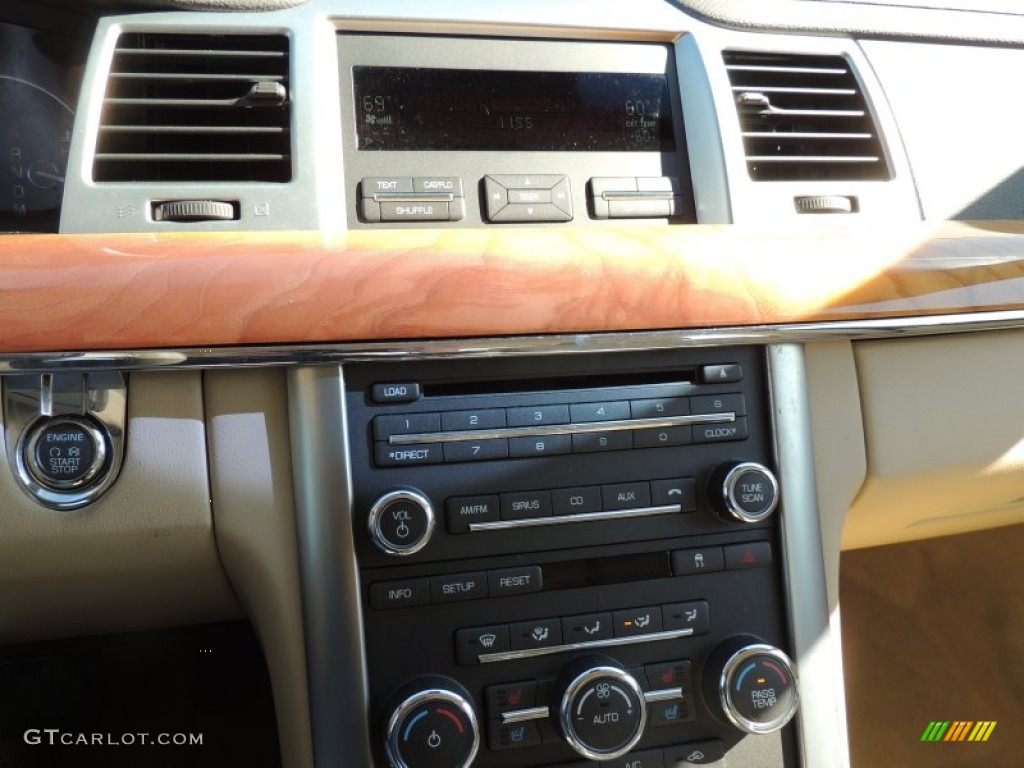 2011 Lincoln MKS FWD Controls Photo #76841646