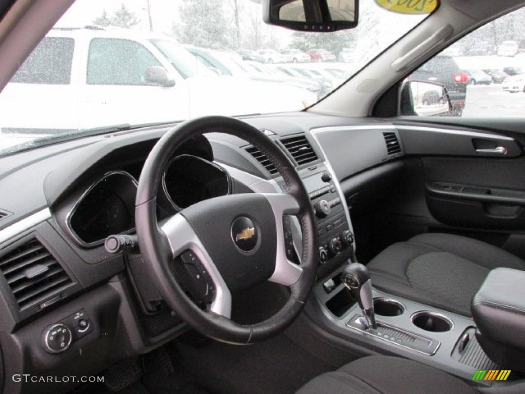 Ebony Interior 2009 Chevrolet Traverse LT Photo #76842639
