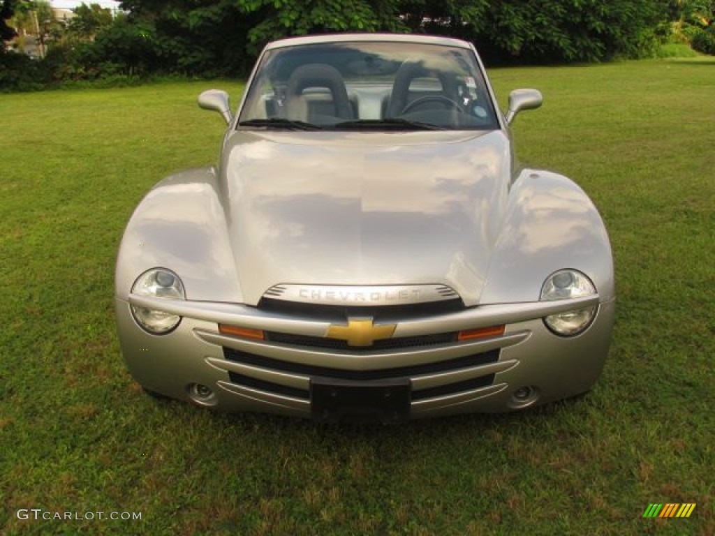 2004 SSR  - Ricochet Silver Metallic / Ebony photo #15