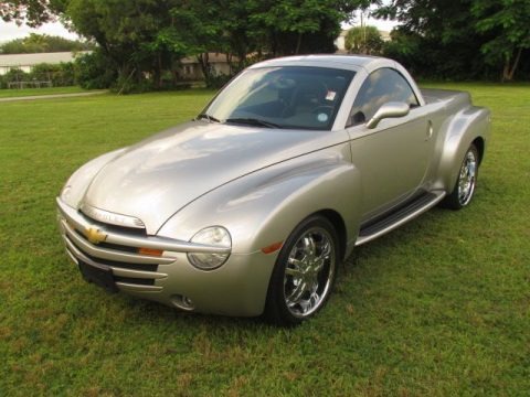 2004 Chevrolet SSR  Data, Info and Specs
