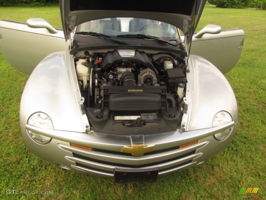 2004 Chevrolet SSR Standard SSR Model 5.3 Liter OHV 16-Valve V8 Engine Photo #76843959