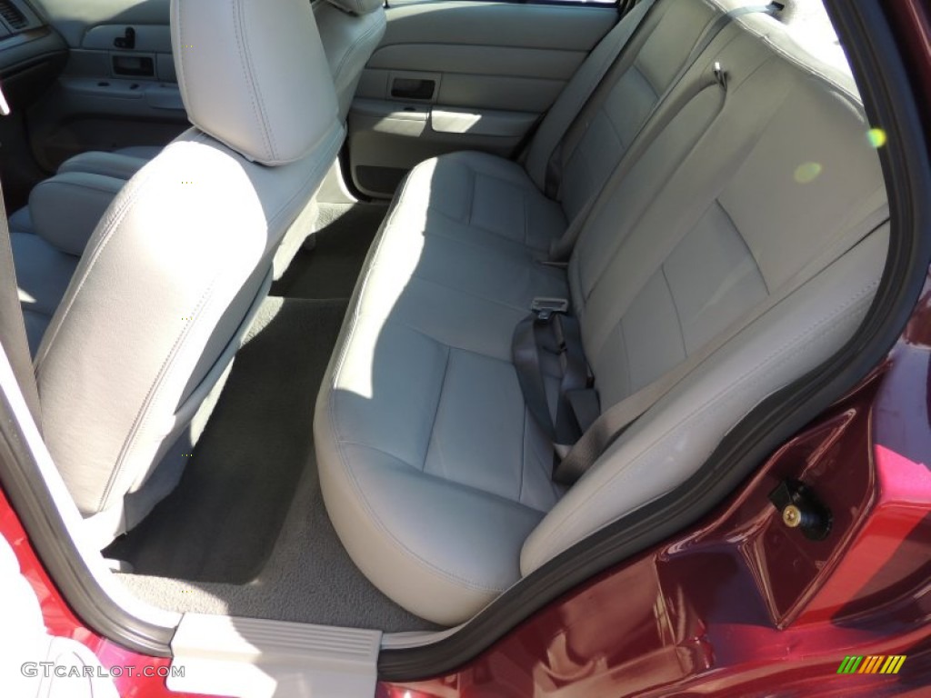 Light Flint Interior 2004 Ford Crown Victoria LX Photo #76844001