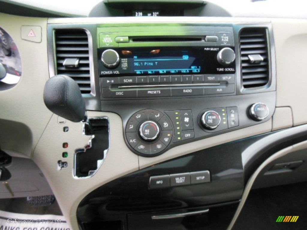 2012 Toyota Sienna LE Controls Photo #76848975