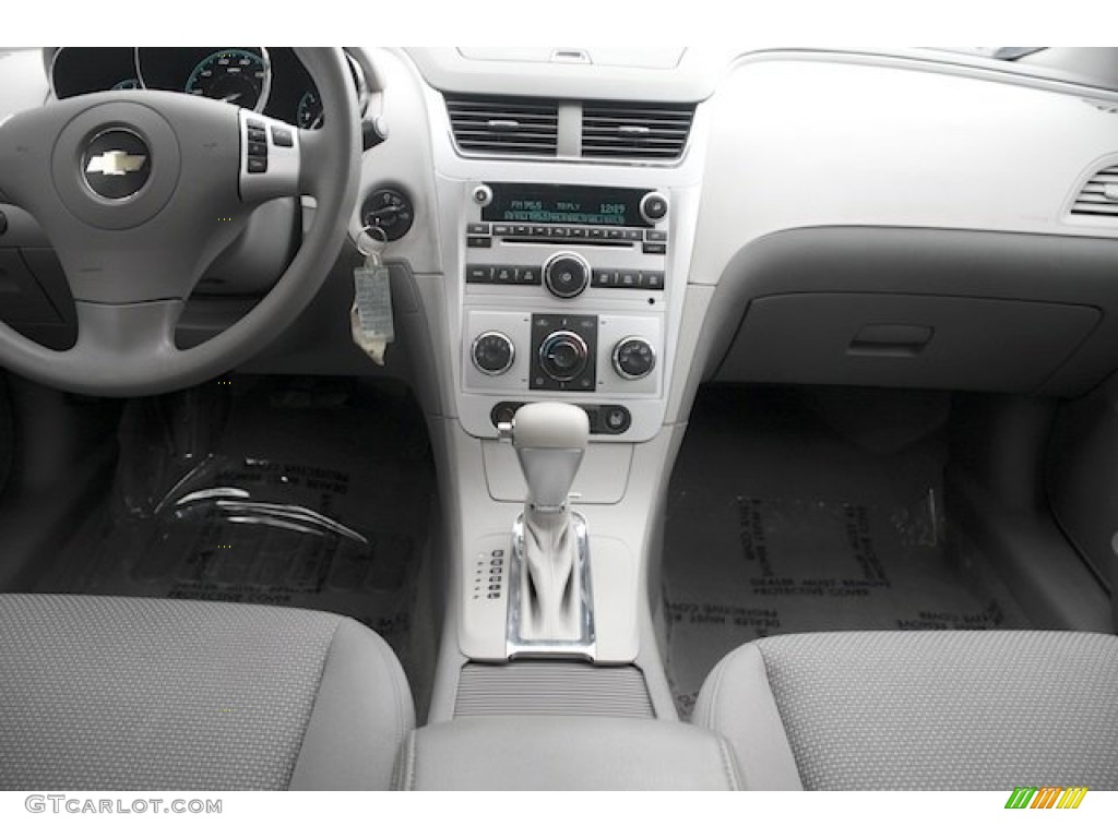 2009 Malibu LT Sedan - Silver Moss Metallic / Titanium photo #5