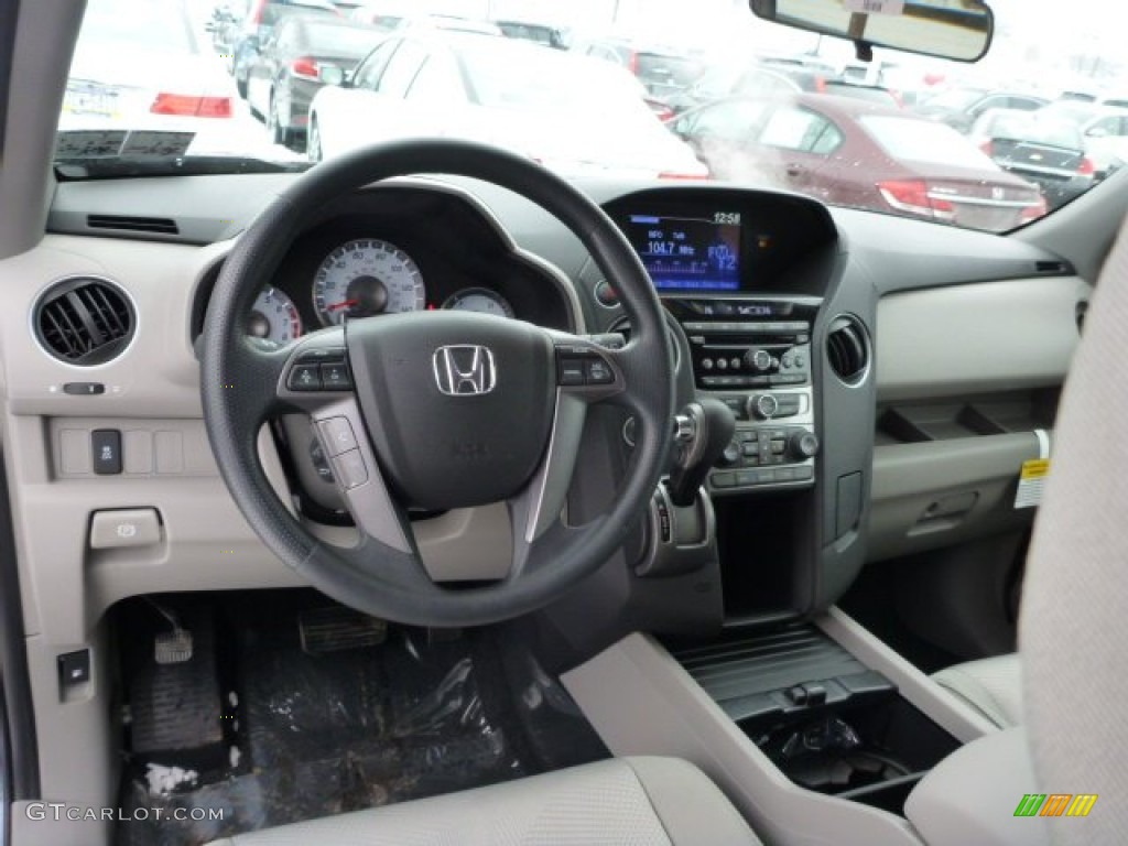 2013 Honda Pilot LX 4WD Gray Dashboard Photo #76850130