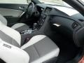 Gray Leather/Gray Cloth Front Seat Photo for 2013 Hyundai Genesis Coupe #76850283