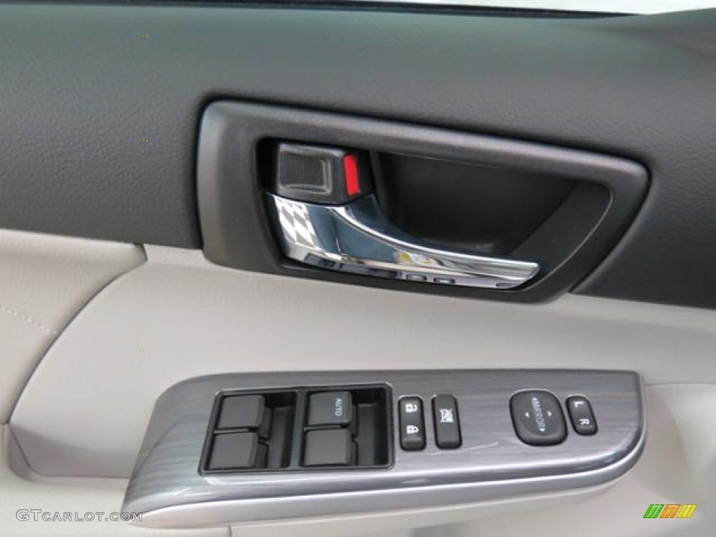 2013 Camry Hybrid XLE - Classic Silver Metallic / Light Gray photo #10