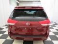 Salsa Red Pearl - Sienna XLE Photo No. 21