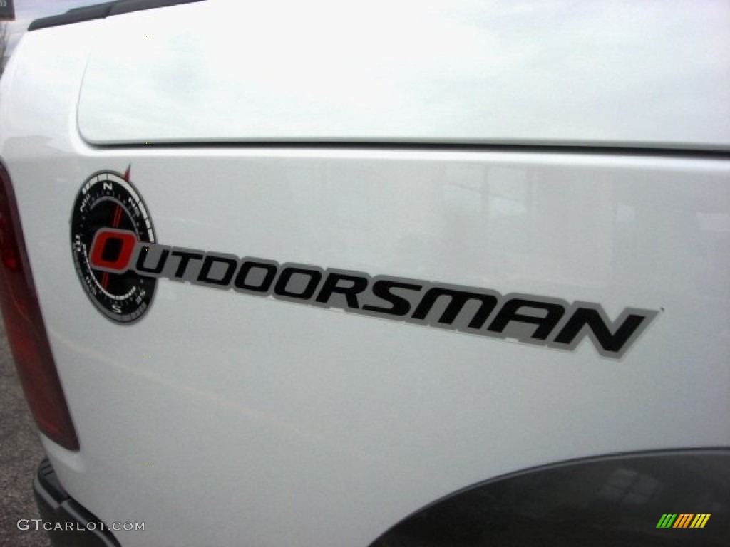 2011 Ram 1500 SLT Outdoorsman Crew Cab 4x4 - Bright White / Dark Slate Gray/Medium Graystone photo #15
