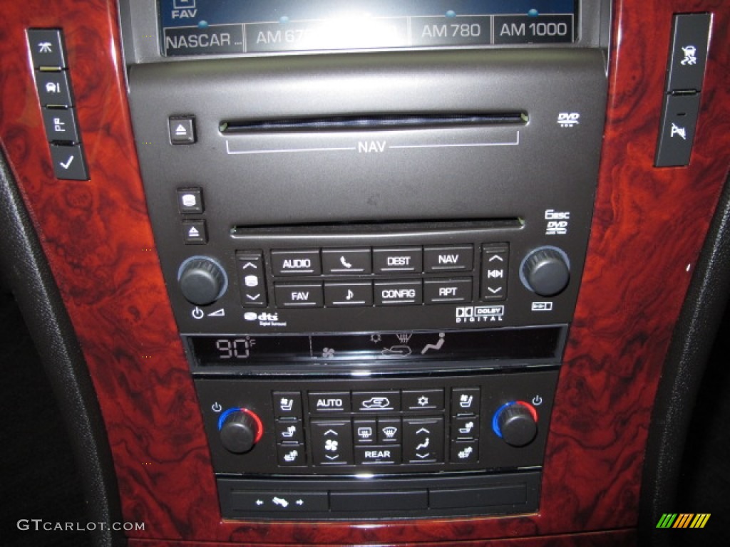 2010 Cadillac Escalade Luxury AWD Controls Photos