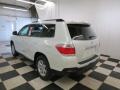 2013 Blizzard White Pearl Toyota Highlander SE  photo #22