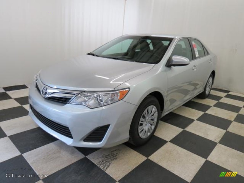 2013 Camry LE - Classic Silver Metallic / Ash photo #3