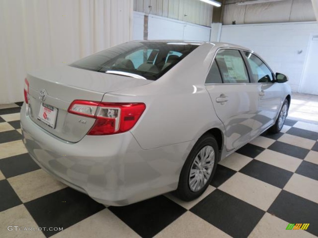 2013 Camry LE - Classic Silver Metallic / Ash photo #16