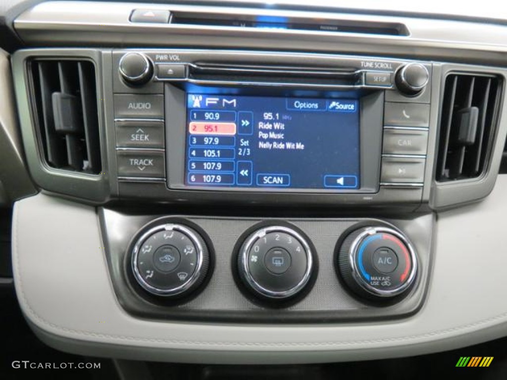 2013 Toyota RAV4 LE Controls Photo #76855203