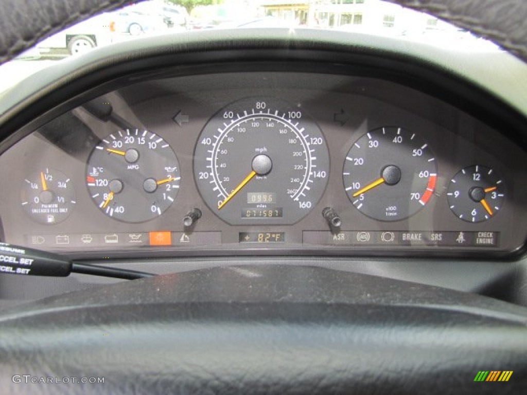 1997 Mercedes-Benz SL 500 Roadster Gauges Photos