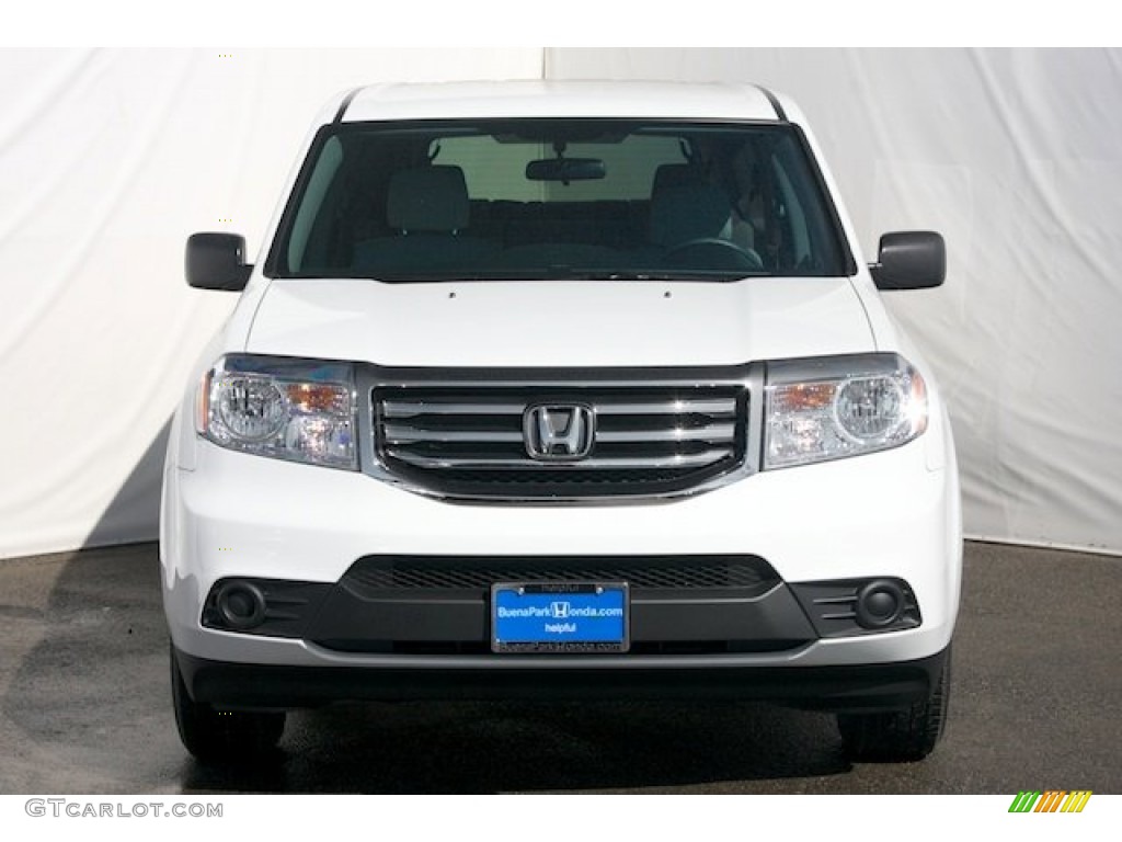 2013 Pilot LX - Taffeta White / Gray photo #2