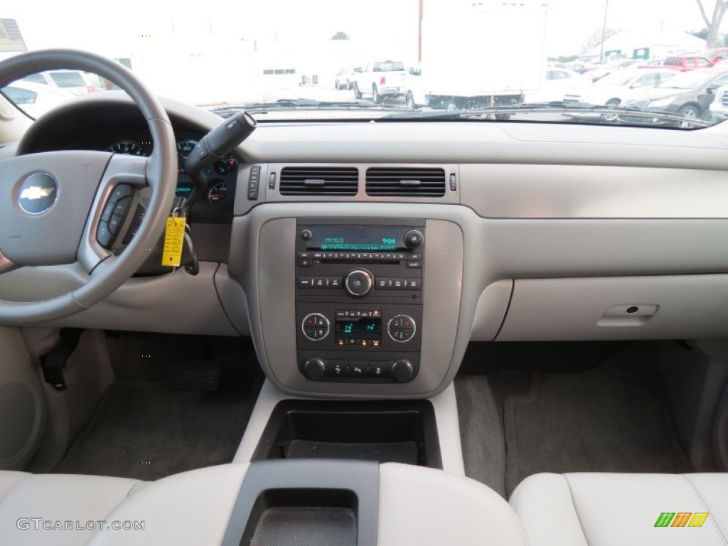 2012 Chevrolet Avalanche Z71 Dark Titanium/Light Titanium Dashboard Photo #76856562