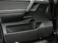 Galaxy Black - Titan SE Crew Cab 4x4 Photo No. 11