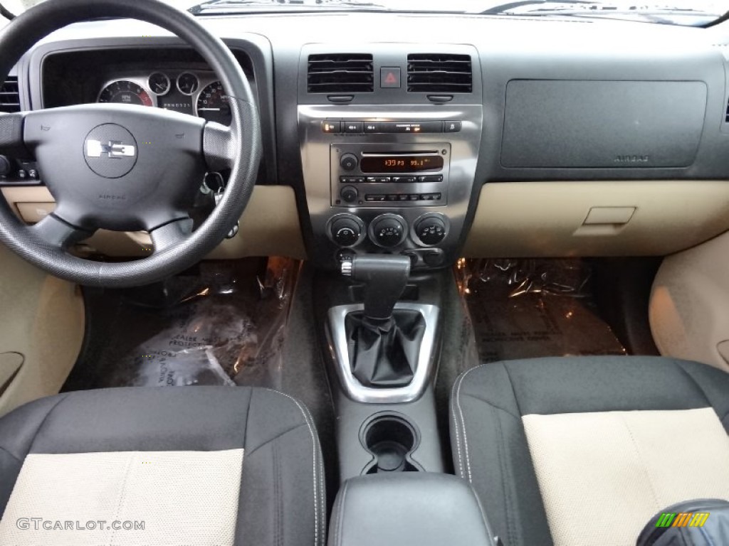2007 Hummer H3 X Light Cashmere/Ebony Dashboard Photo #76858952