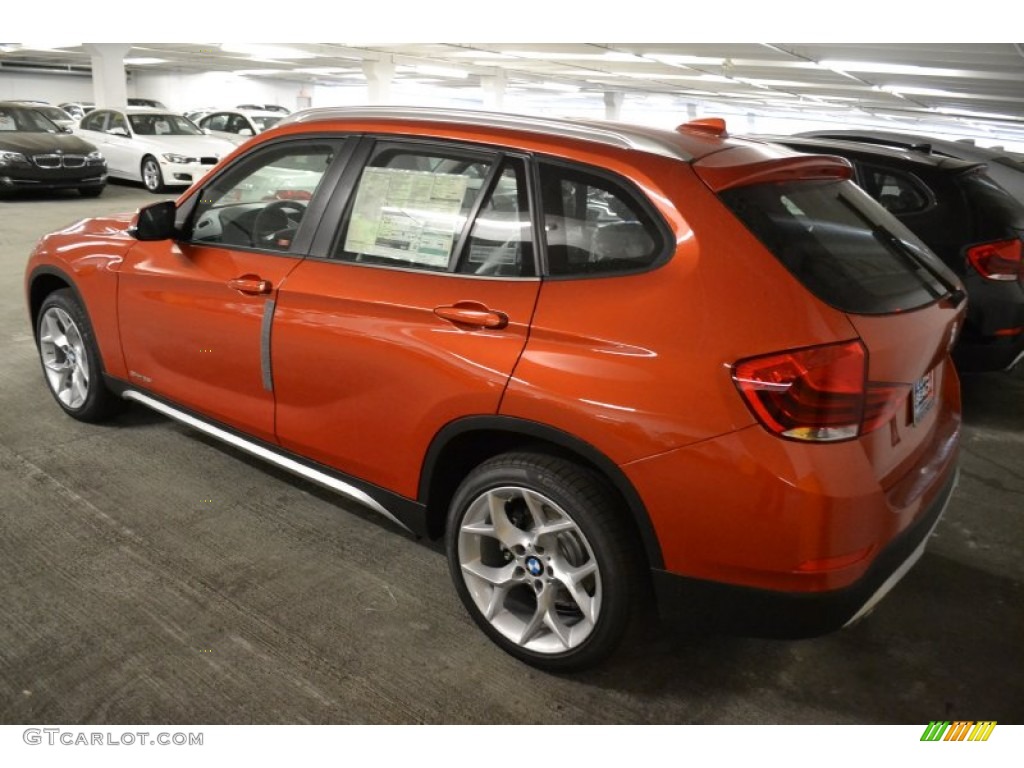 2013 X1 sDrive 28i - Valencia Orange / Black photo #4