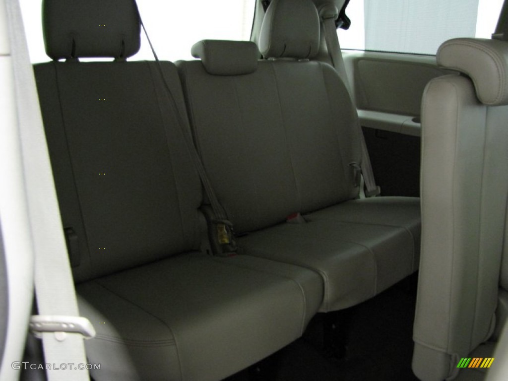 2011 Sienna XLE - Black / Light Gray photo #8