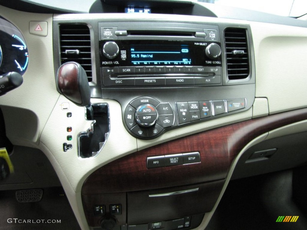 2011 Sienna XLE - Black / Light Gray photo #23