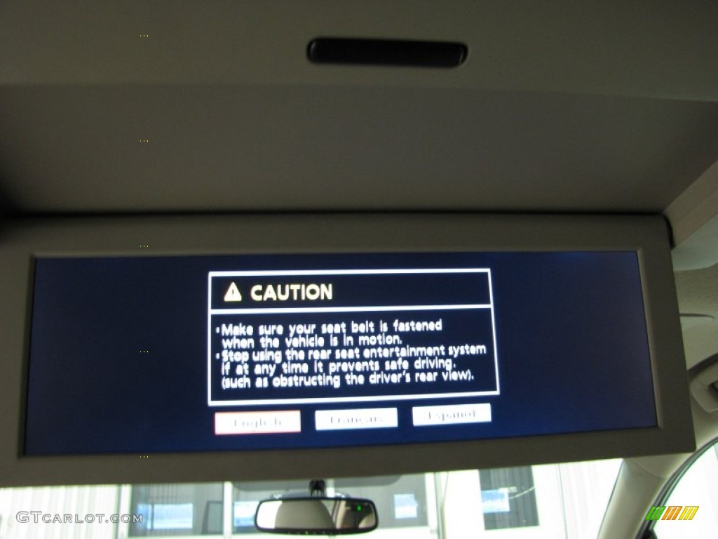 2011 Sienna XLE - Black / Light Gray photo #24