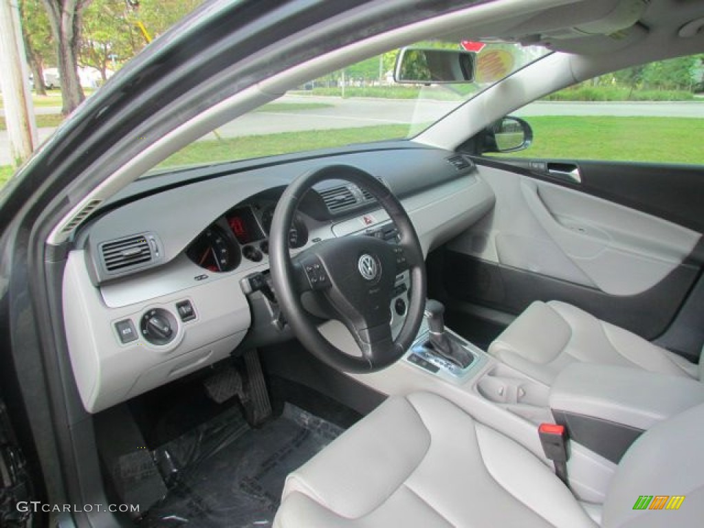 Classic Grey Interior 2009 Volkswagen Passat Komfort Sedan Photo #76862325