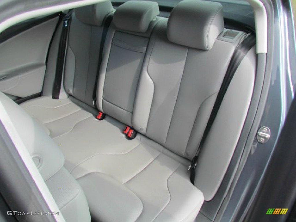 2009 Volkswagen Passat Komfort Sedan Rear Seat Photo #76862343