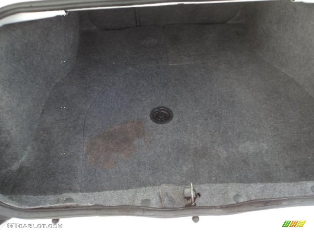 2004 Regal LS - White / Medium Gray photo #10