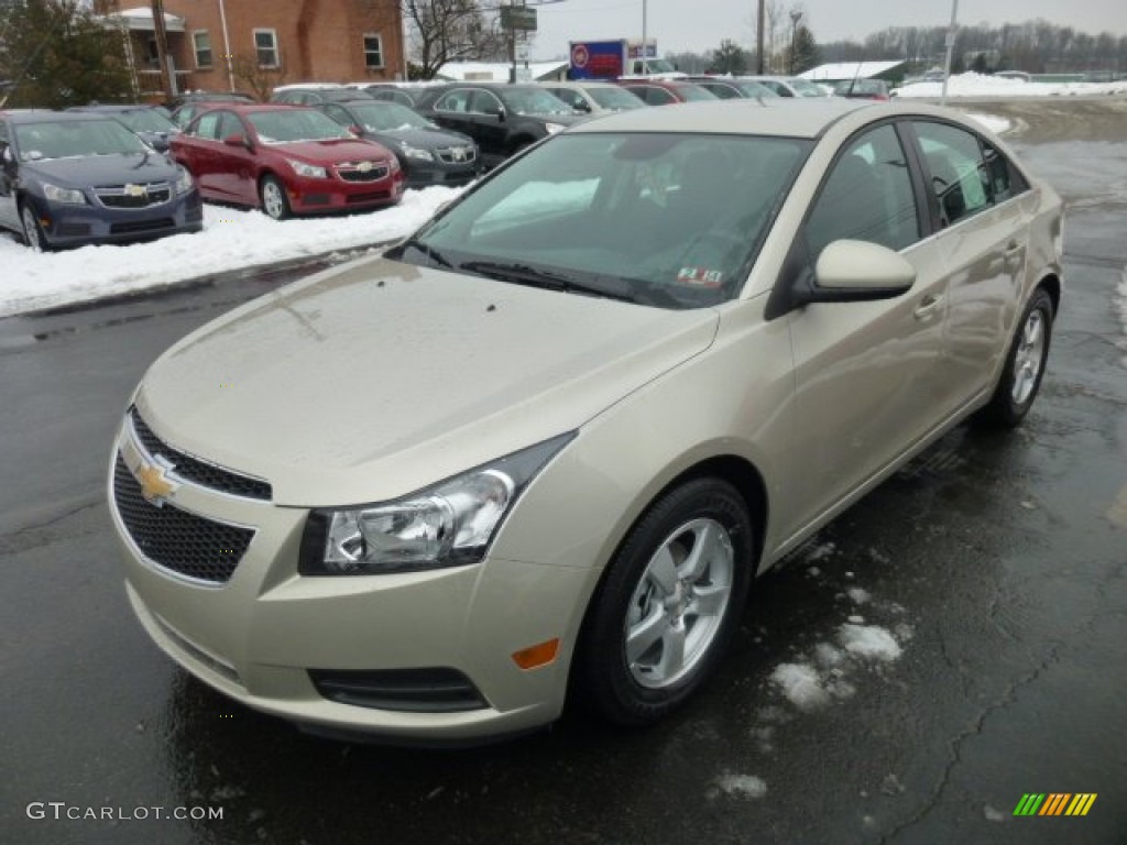 Champagne Silver Metallic 2013 Chevrolet Cruze LT Exterior Photo #76866900