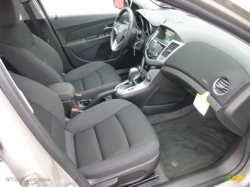 Jet Black Interior 2013 Chevrolet Cruze LT Photo #76866921