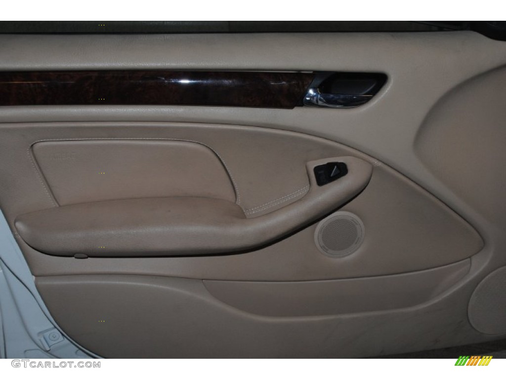 2004 3 Series 325i Sedan - Alpine White / Sand photo #10