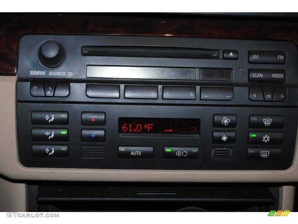 2004 BMW 3 Series 325i Sedan Audio System Photos