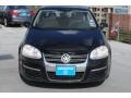 Black - Jetta SE Sedan Photo No. 2
